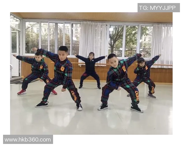 南京街舞队的个人能力提升与团队协作的完美结合探讨