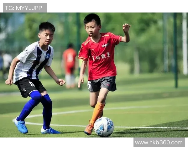 重庆足球队的转型之路探索与挑战城市联赛的崛起与未来展望