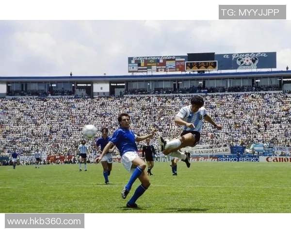 河床与曼特宁独立的较量：足球与文化的交融与碰撞