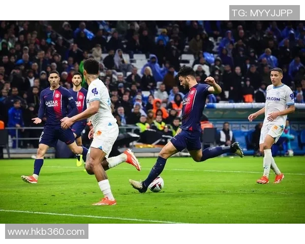 激战欧冠赛场对决皇家马德里展现球队实力与战术魅力