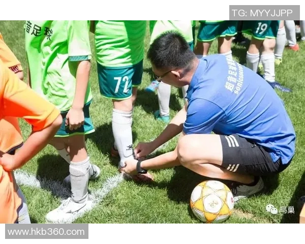 赞岐玉与熊本深红的激烈对决展现足球魅力与团队精神